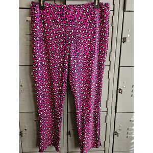 Jude Connally animal print smooth stretch pull on capri pants size medium